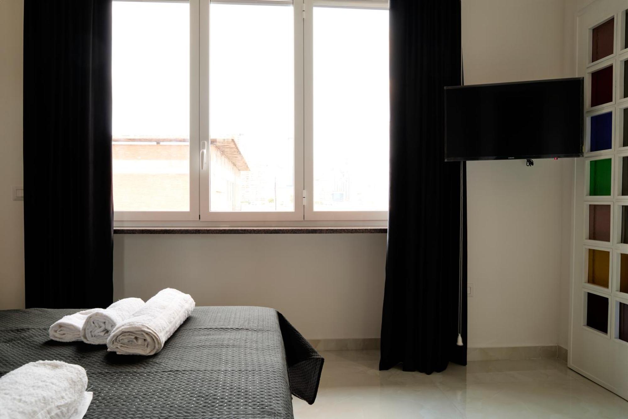 Napoli Central Lumina Suites Esterno foto